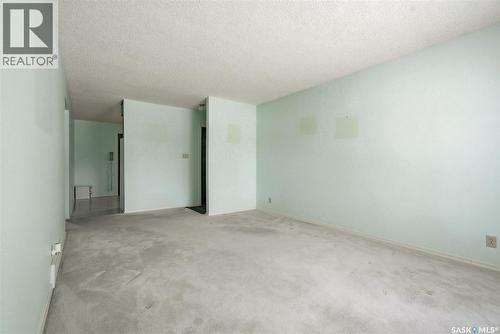 191 Elmview Road, Regina, SK - Indoor Photo Showing Other Room