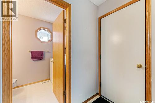 1328 Benjamin Crescent N, Regina, SK - Indoor Photo Showing Other Room