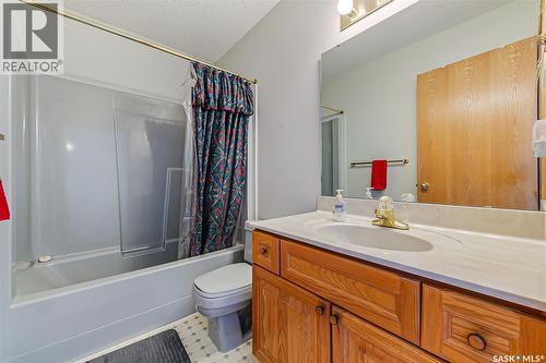 1328 Benjamin Crescent N, Regina, SK - Indoor Photo Showing Bathroom
