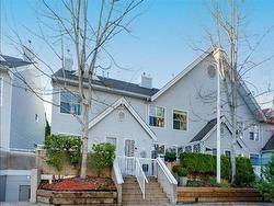 28 13713 72A AVENUE  Surrey, BC V3W 1K2