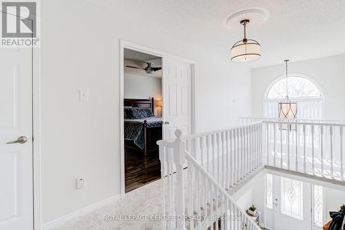 2197 Oakridge Crescent, Burlington, ON - Indoor Photo Showing Other Room