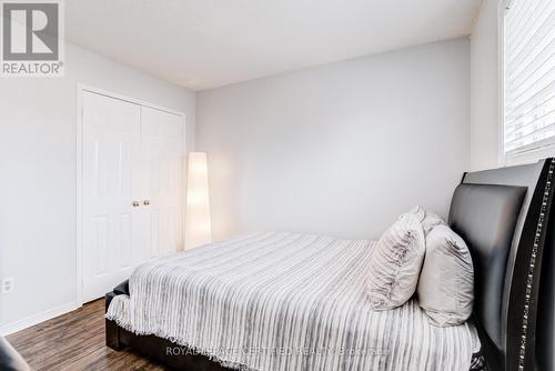 2197 Oakridge Crescent, Burlington, ON - Indoor Photo Showing Bedroom