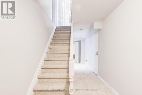 2197 Oakridge Crescent, Burlington, ON - Indoor Photo Showing Other Room