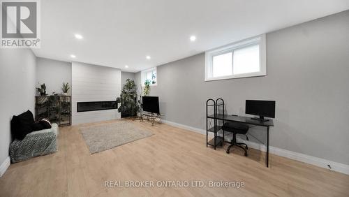 68 Locky Lane, Middlesex Centre, ON - Indoor