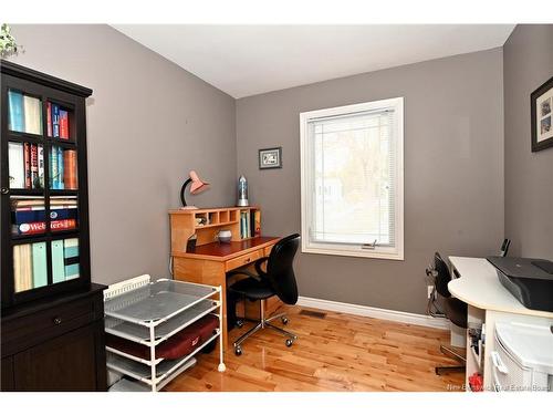 14 Daulphin Dr, Fredericton, NB 