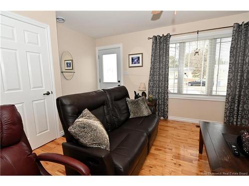 14 Daulphin Dr, Fredericton, NB 