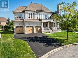 10 CALSTOCK PLACE  Brampton, ON L6X 0X3