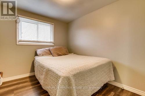 1 Massey Drive, St. Thomas, ON - Indoor Photo Showing Bedroom