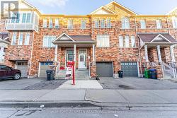 449 ASPENDALE CRESCENT  Mississauga, ON L5W 0E7