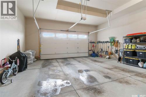 126 Chelsom Bend, Saskatoon, SK - Indoor Photo Showing Garage