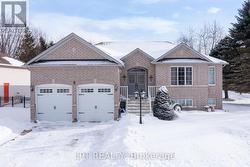 1 BAY COURT  Wasaga Beach, ON L9Z 1P7
