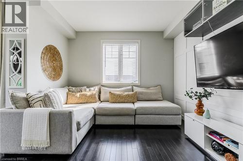 310 Fall Fair Way Unit# 34, Binbrook, ON - Indoor Photo Showing Living Room