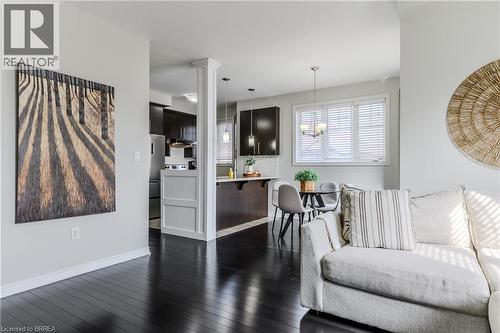 310 Fall Fair Way Unit# 34, Binbrook, ON - Indoor Photo Showing Living Room