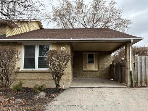 30 DEBORAH COURT  St. Catharines (Secord Woods), ON L2P 3R6