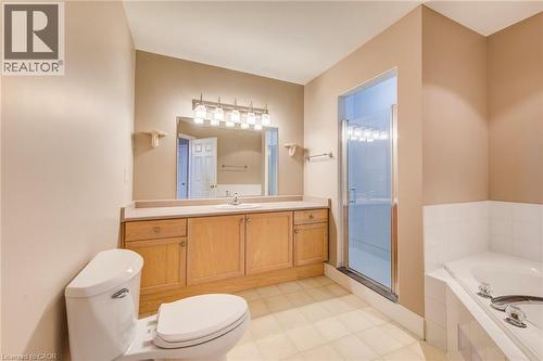 36 Norman Street, Waterloo, ON - Indoor Photo Showing Bathroom