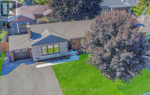 884 Eagle Drive, Burlington, ON - Outdoor