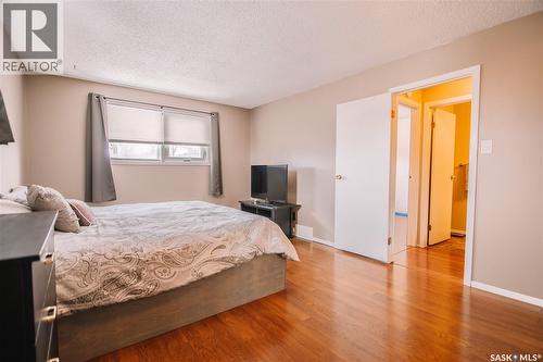 203 Paynter Crescent, Regina, SK - Indoor Photo Showing Bedroom