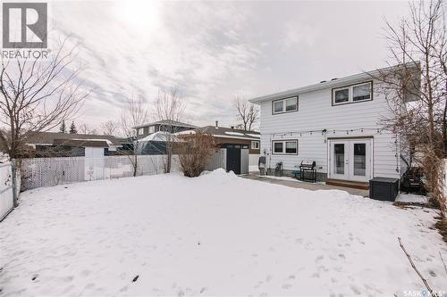 203 Paynter Crescent, Regina, SK - Outdoor