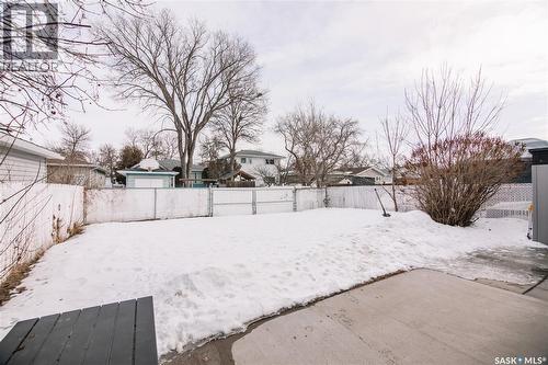 203 Paynter Crescent, Regina, SK - Outdoor