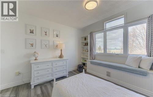 31 Adler Drive, Cambridge, ON - Indoor Photo Showing Bedroom