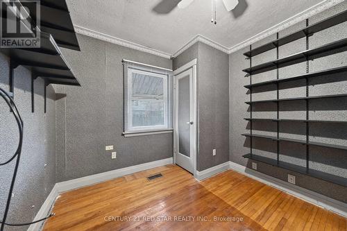 210 Huxley Avenue S, Hamilton, ON 