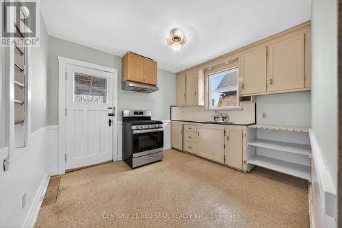 210 Huxley Avenue S, Hamilton, ON 