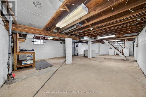 210 Huxley Avenue S, Hamilton, ON 