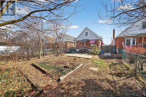 210 Huxley Avenue S, Hamilton, ON 