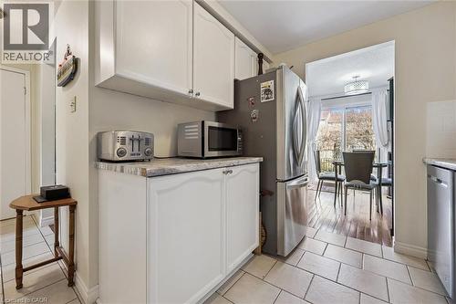 37 Edgemere Drive, Cambridge, ON - Indoor Photo Showing Kitchen