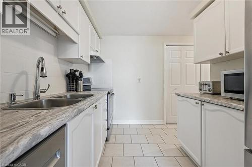37 Edgemere Drive, Cambridge, ON - Indoor Photo Showing Kitchen With Double Sink