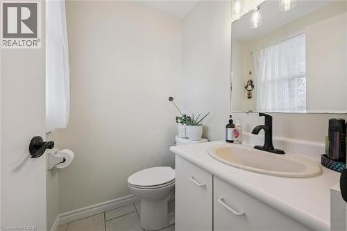 37 Edgemere Drive, Cambridge, ON - Indoor Photo Showing Bathroom