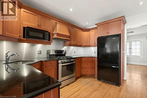 3196 Lakeshore Road, Burlington, ON - Indoor Photo Showing Kitchen