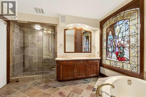 3196 Lakeshore Road, Burlington, ON - Indoor Photo Showing Bathroom