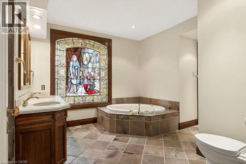 3196 Lakeshore Road, Burlington, ON - Indoor Photo Showing Bathroom
