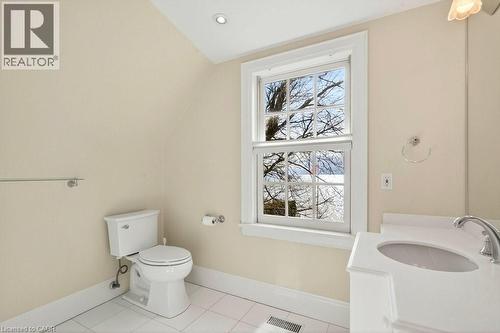 3196 Lakeshore Road, Burlington, ON - Indoor Photo Showing Bathroom