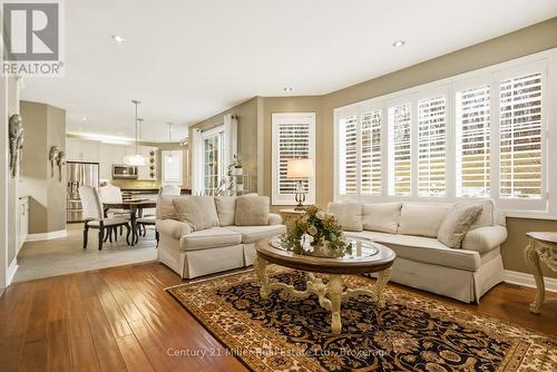140 Dellgrove Circle, Cambridge, ON - Indoor Photo Showing Living Room