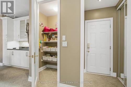 140 Dellgrove Circle, Cambridge, ON - Indoor Photo Showing Other Room