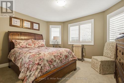 140 Dellgrove Circle, Cambridge, ON - Indoor Photo Showing Bedroom
