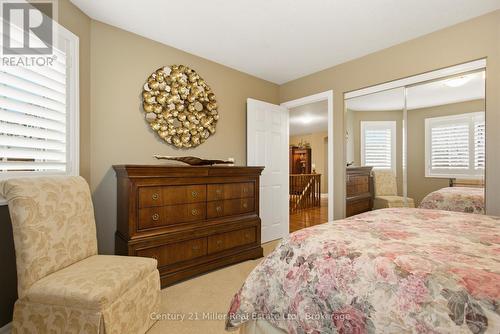 140 Dellgrove Circle, Cambridge, ON - Indoor Photo Showing Bedroom