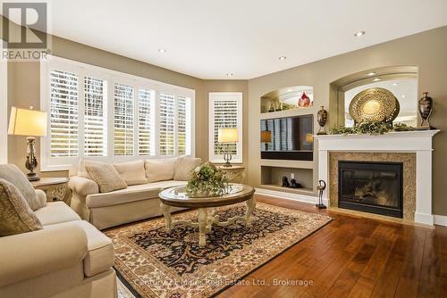 140 Dellgrove Circle, Cambridge, ON - Indoor Photo Showing Living Room With Fireplace