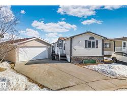 440 Oak Wood CR NW  Edmonton, AB T6P 0B2