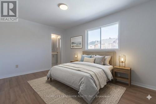 2453 Strathmore Crescent, Mississauga, ON - Indoor Photo Showing Bedroom