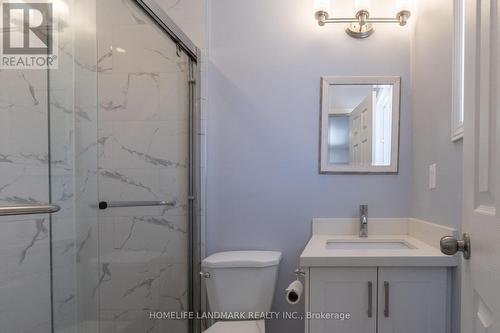 2453 Strathmore Crescent, Mississauga, ON - Indoor Photo Showing Bathroom