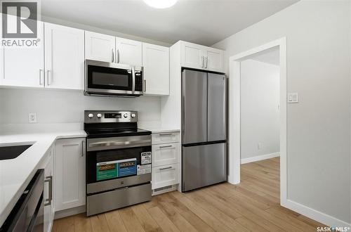 47 Mathieu Crescent, Regina, SK - Indoor Photo Showing Kitchen