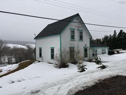 535 East River East Side Road Glencoe, NS B0K 1B0