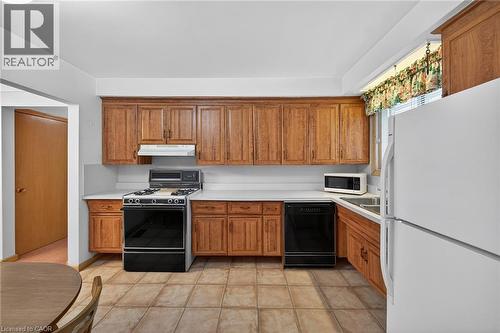 59 Cloke Court, Hamilton, ON - Indoor Photo Showing Kitchen