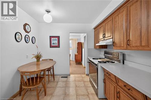 59 Cloke Court, Hamilton, ON - Indoor Photo Showing Kitchen