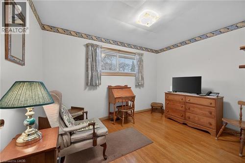 Second bedroom currently used as a den - 59 Cloke Court, Hamilton, ON - Indoor