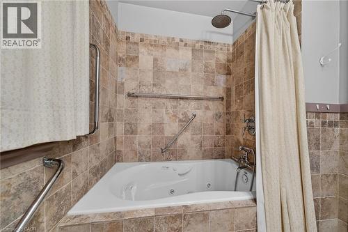 210 Huxley Avenue S, Hamilton, ON 