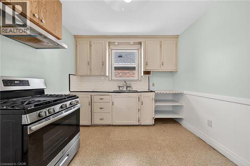 210 Huxley Avenue S, Hamilton, ON 